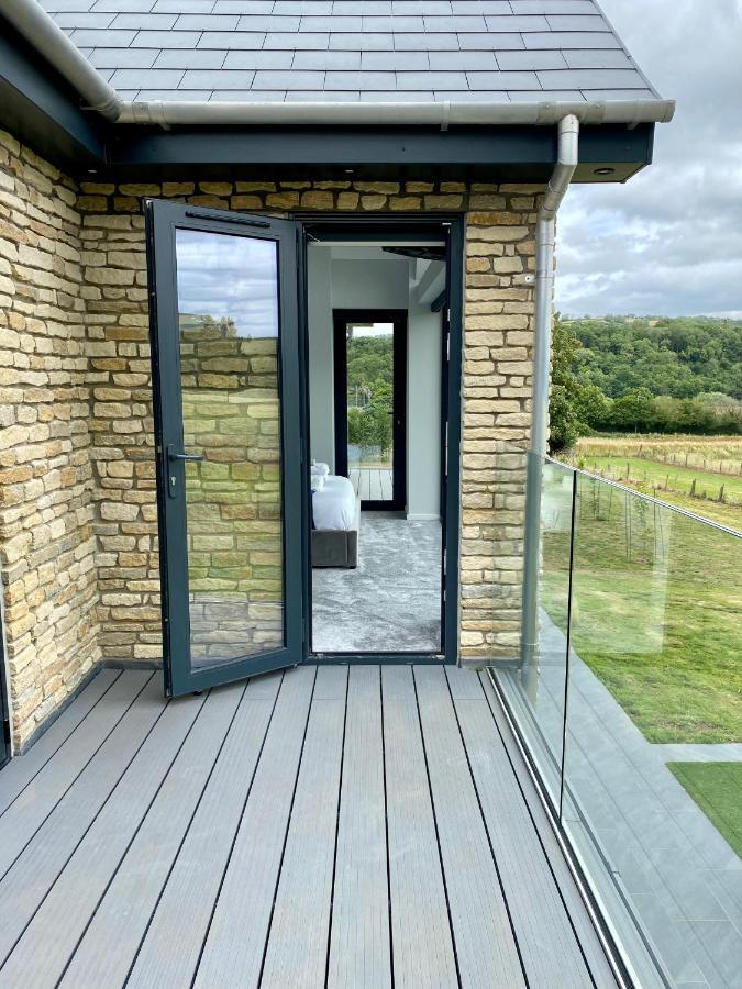 Stunning Modern Home Set In Beautiful Grounds. Bath Dış mekan fotoğraf