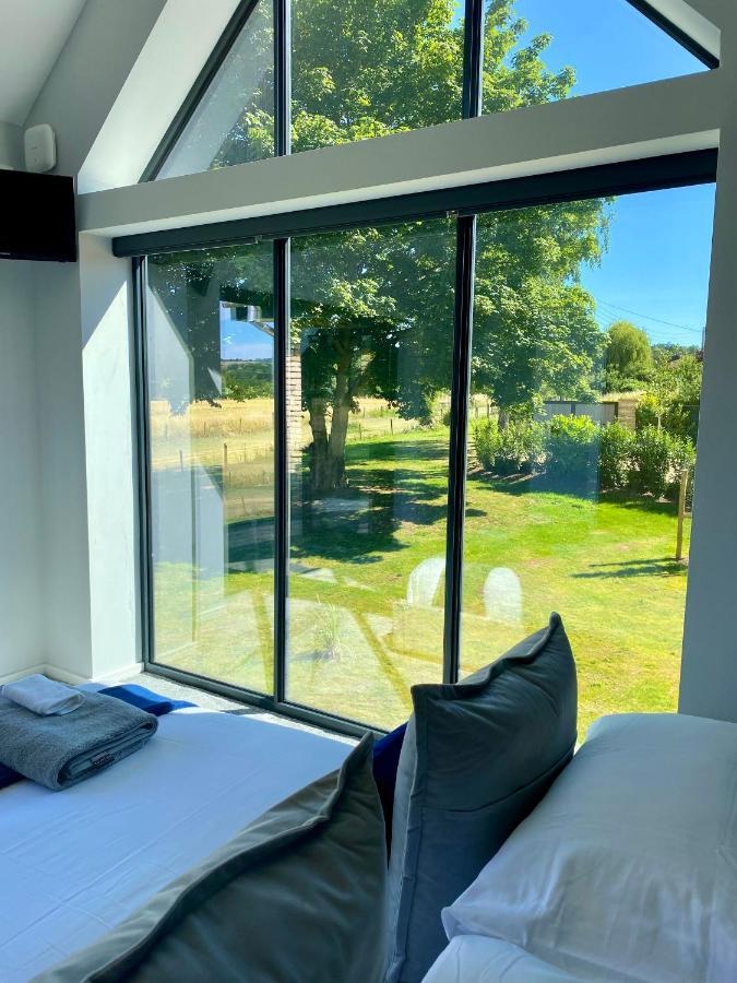 Stunning Modern Home Set In Beautiful Grounds. Bath Dış mekan fotoğraf