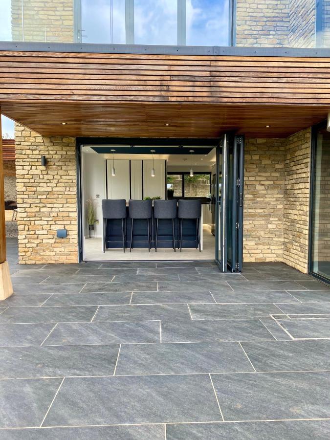 Stunning Modern Home Set In Beautiful Grounds. Bath Dış mekan fotoğraf